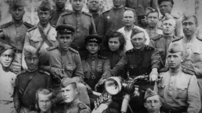 THE END OF THE SIEGE AND THE LIBERATION OF CRIMEA THE END OF THE SIEGE AND THE LIBERATION OF CRIMEA