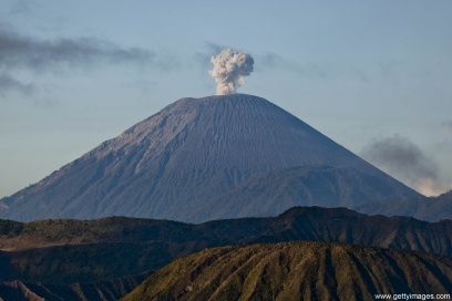 KAMCHATKA: LIFE ON A VOLCANO