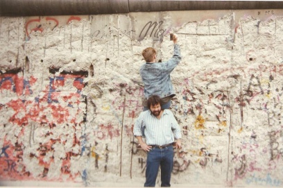 THE SECRETS OF THE BERLIN WALL